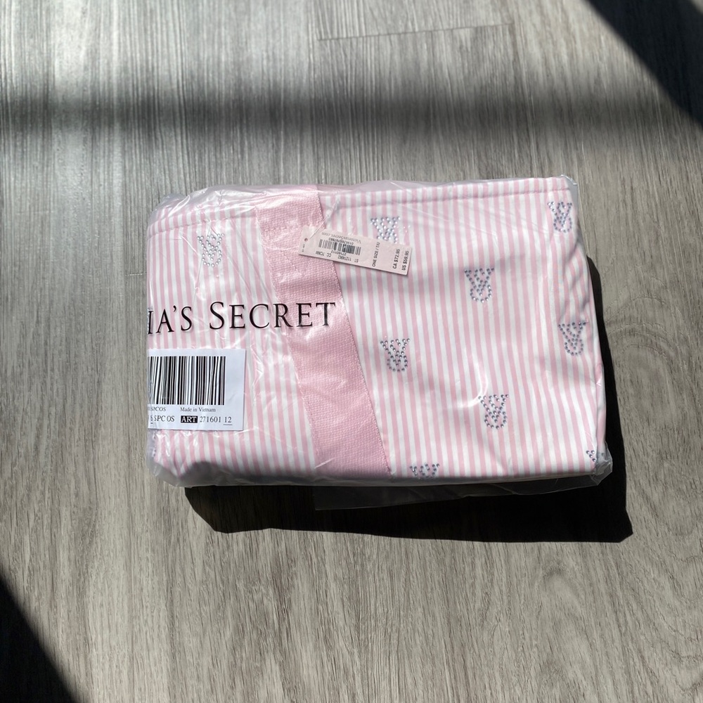 Victoria's Secret Shine Tote 2025